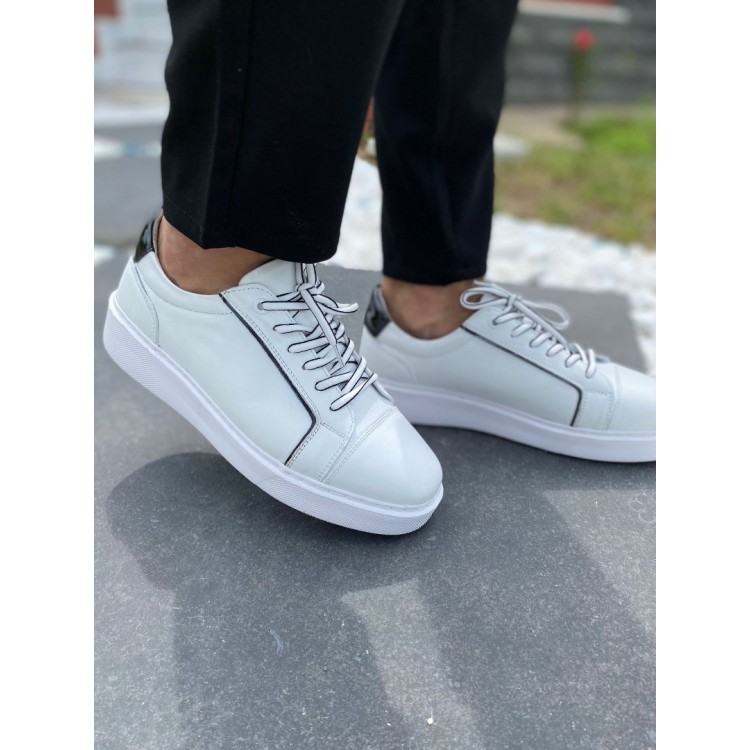 Beyaz Sneakers Siyah Biye Detaylı